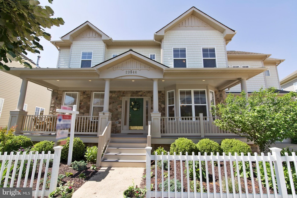 23844 Burdette Forest Rd, Clarksburg, MD 20871 - photo 1