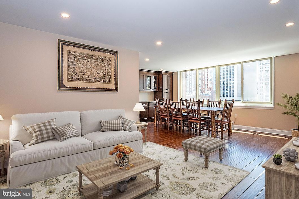 William Penn House unit 807, Philadelphia, PA 19103 - photo 1