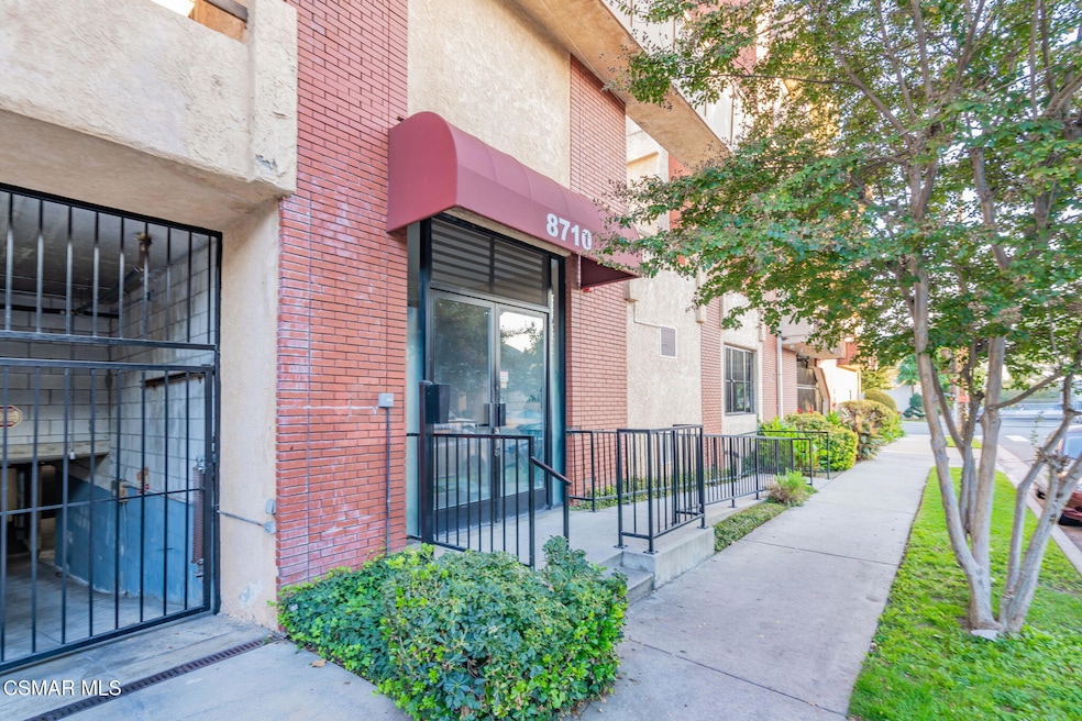 8710 Independence Ave unit 307, Canoga Park, CA 91304 - photo 1