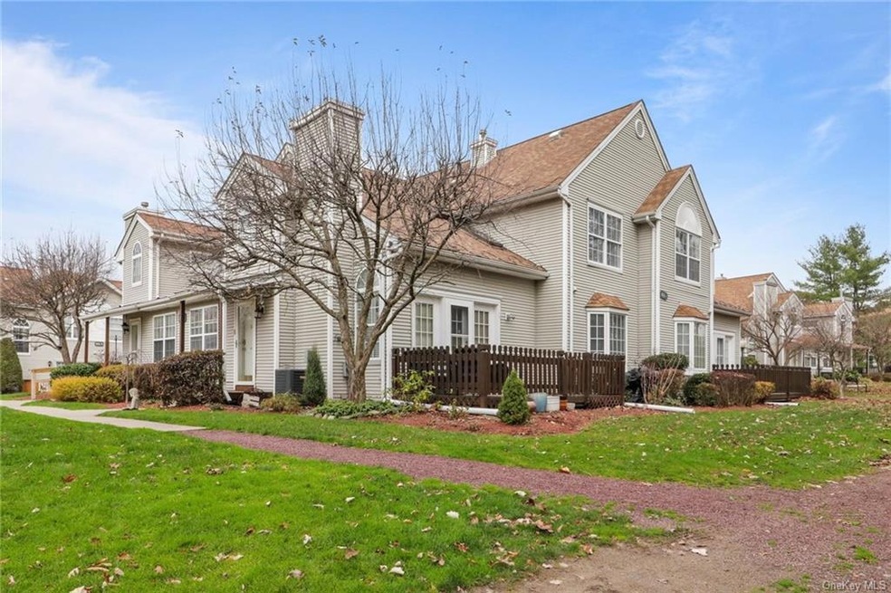 1101 Washington Green, New Windsor, NY 12553 - photo 1