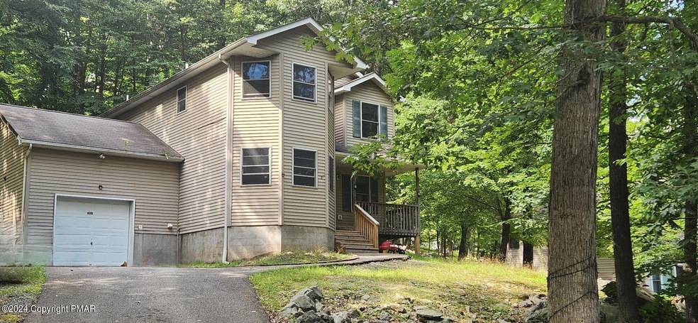 447 Somerset Dr, East Stroudsburg, PA 18301 - photo 1