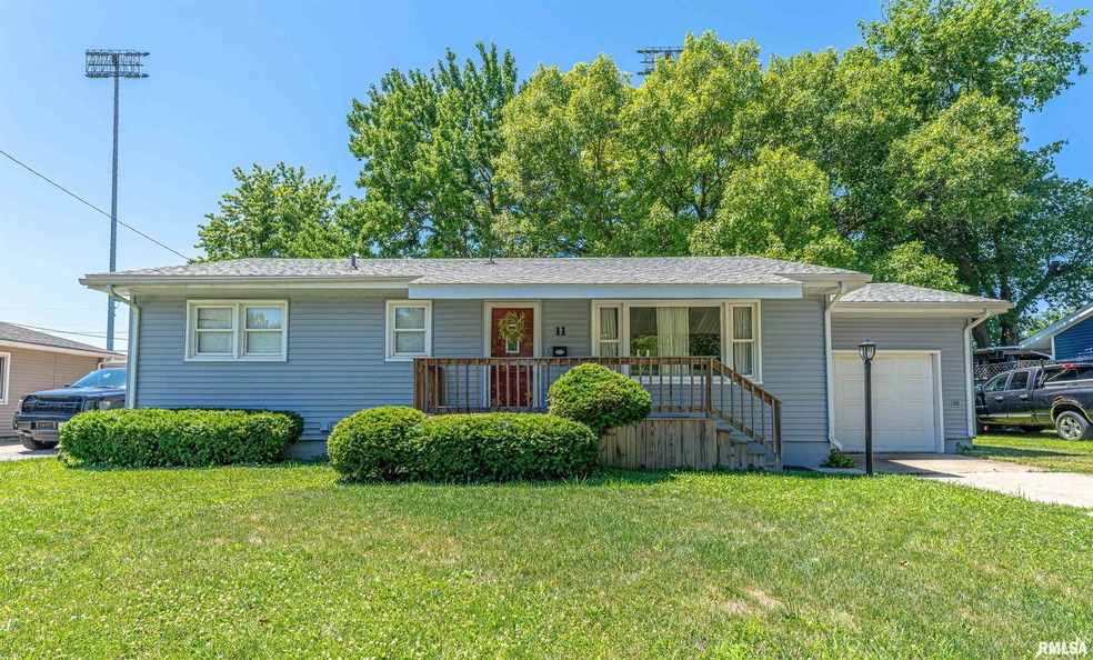 11 Tulip Dr, Lincoln, IL 62656 - photo 1