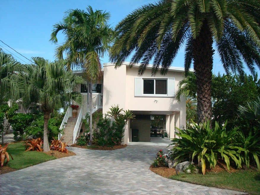 Tropical Landscaping