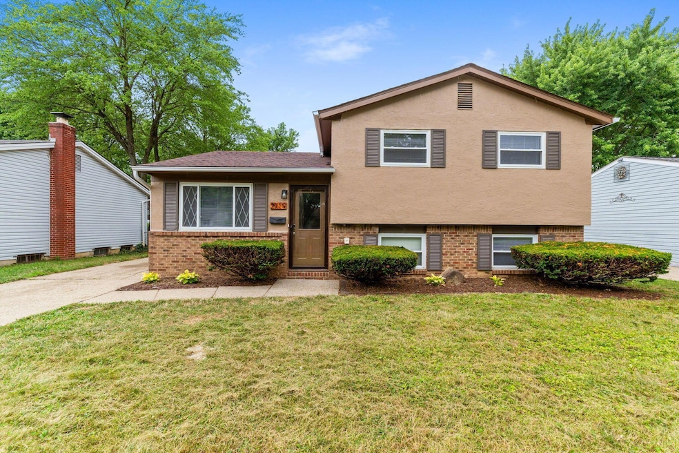 2719 Moundcrest St (Exterior)-2