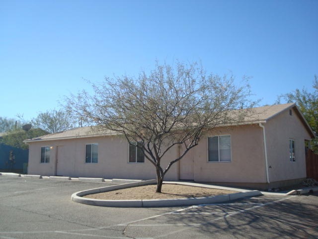 81 E. LAGUNA