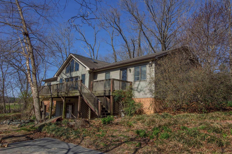 893 Cold Springs Rd, Stuarts Draft, VA 24477 - photo 1