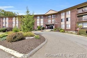 1206 Cromwell Hills Dr, Cromwell, CT 06416 - photo 1