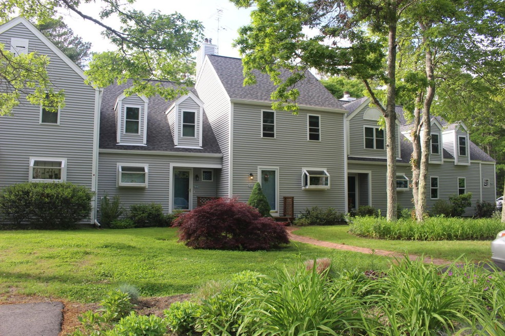 89 13th Ave, Edgartown, MA 02568 - photo 1