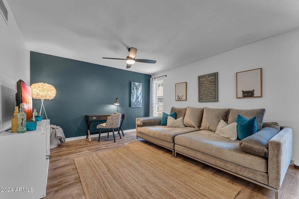 13-web-or-mls-1614-037 Aaron Wells