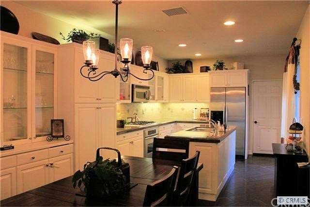 Gourmet Kitchen with Granite Counters, Stainless S