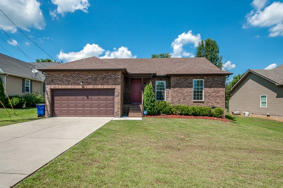 102 Jordan Ave, Shelbyville, TN 37160 - photo 1