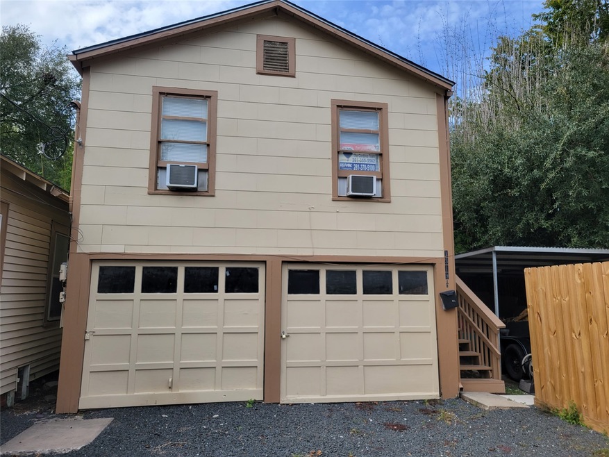 1319 Beverly St unit 1/2, Houston, TX 77008 - photo 1