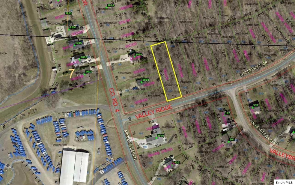 302 Valleyridge Dr, Howard, OH 43028 - photo 1