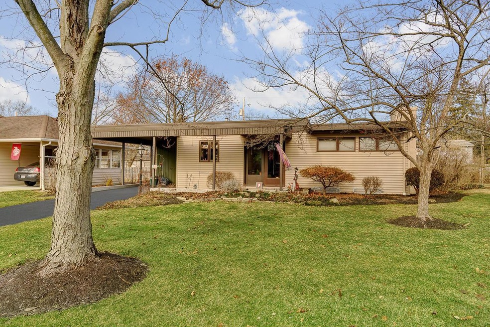 2298_Woodstock-3