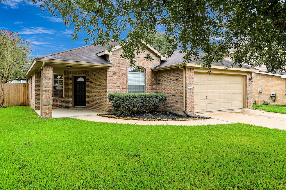 18823 Knobby Oaks Place, Magnolia, TX 77355 - photo 1