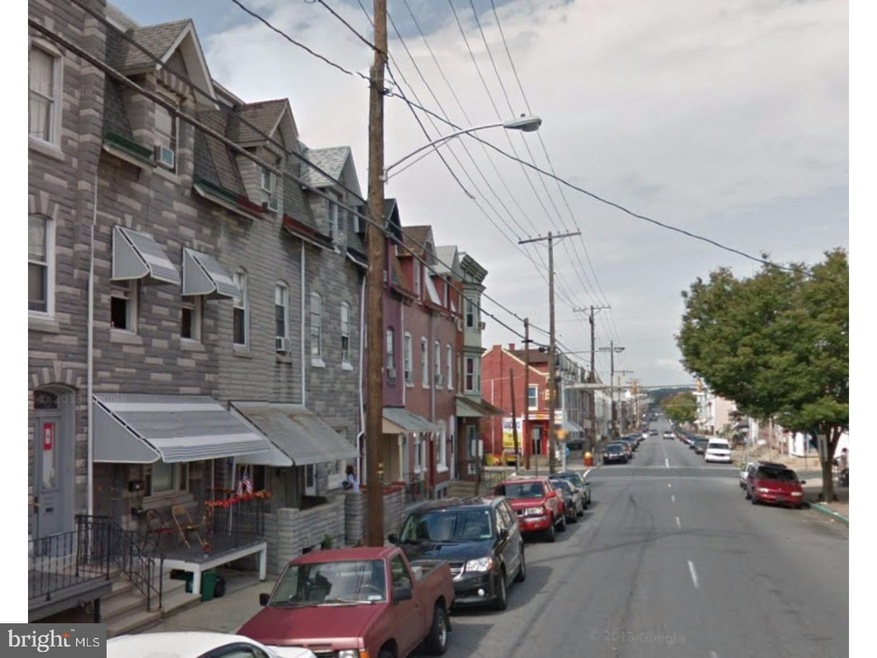 942 N 10th St, Reading, PA 19604 - photo 1