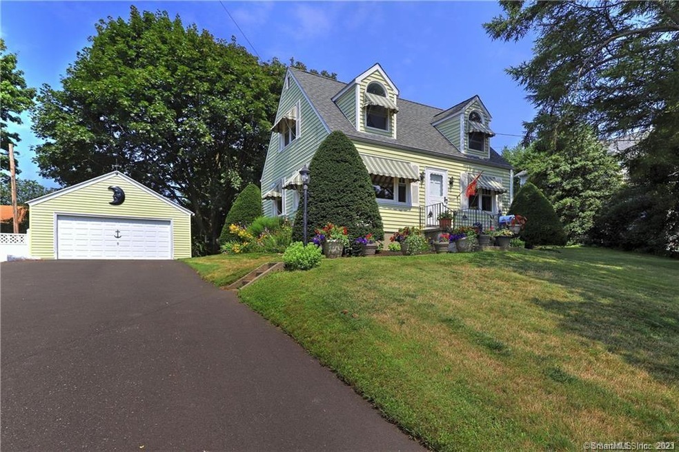 75 Housatonic Ave, Stratford, CT 06615 - photo 1