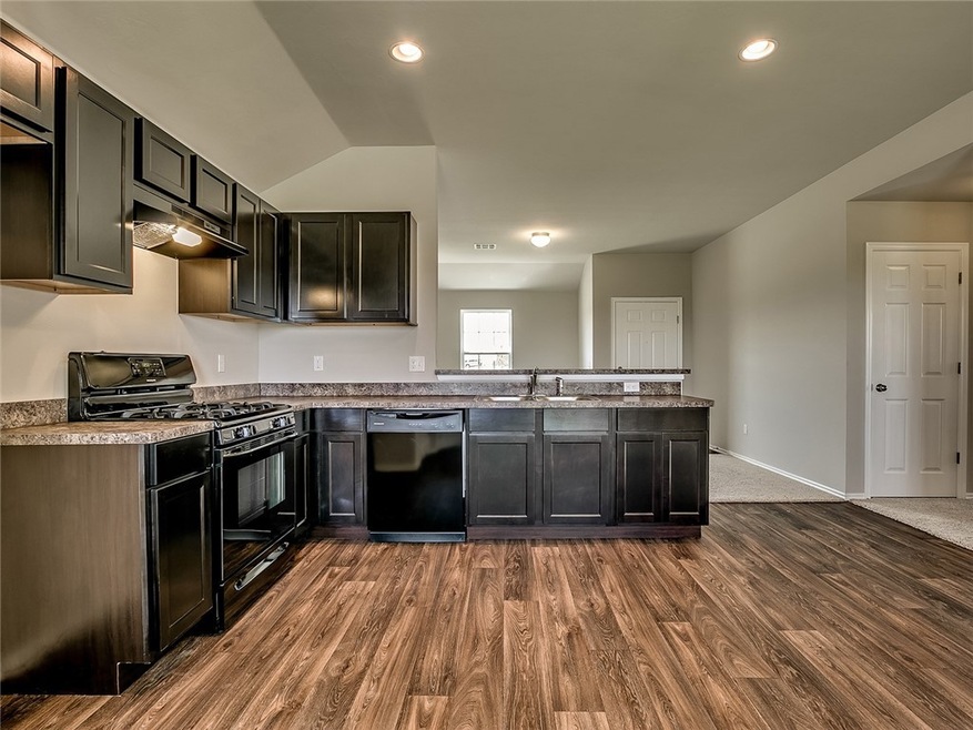 2395 S Ouachita Dr, Fayetteville, AR 72701 - photo 1