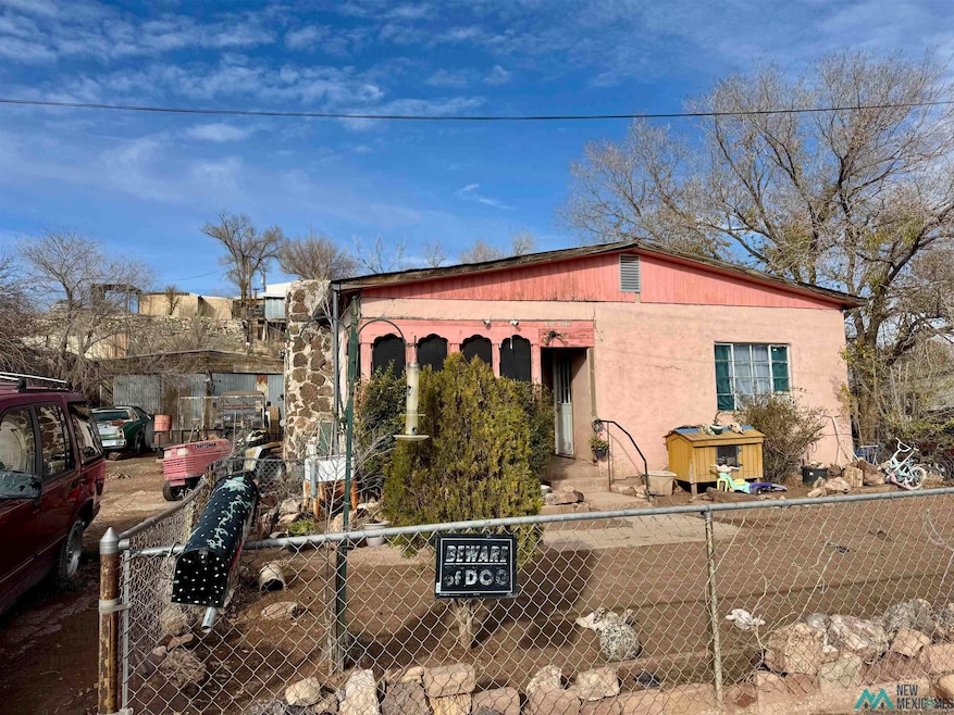 1318 Peel St, Grants, NM 87020 - photo 1