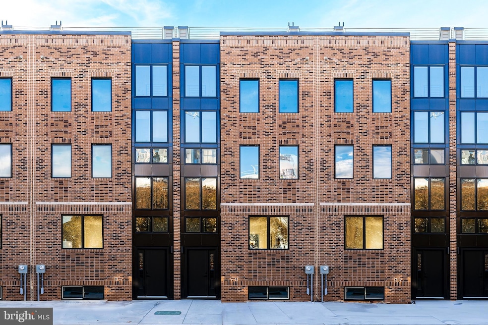 130 W Allen St, Philadelphia, PA 19123 - photo 1