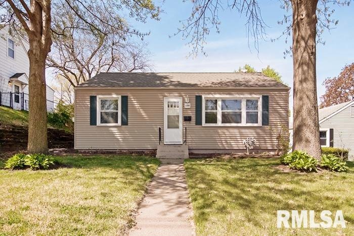 1108 W Lombard St, Davenport, IA 52804 - photo 1