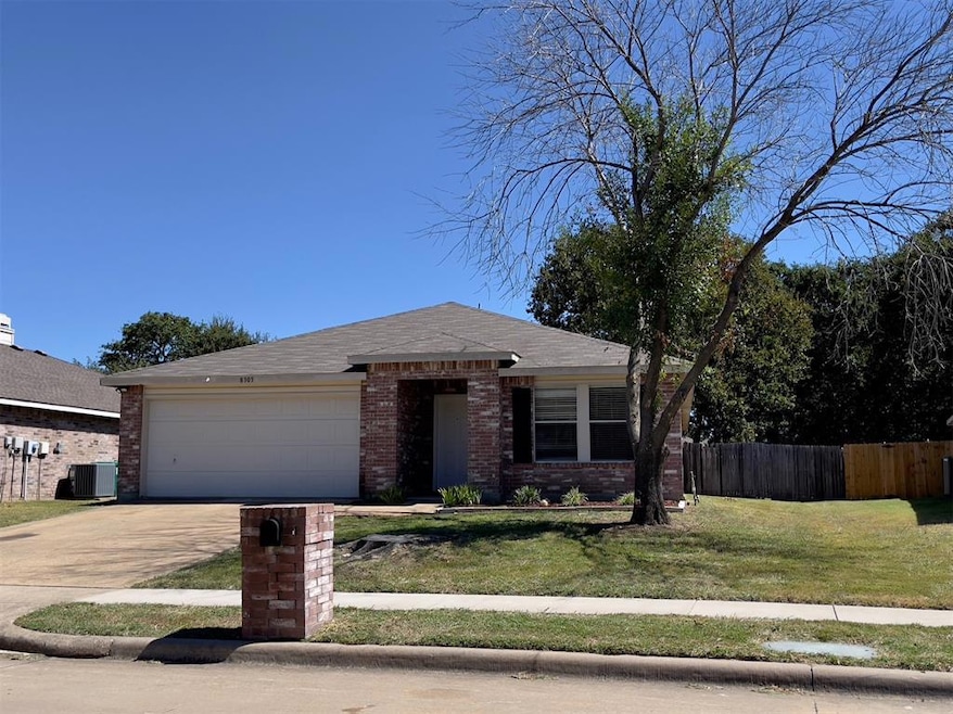 8305 Swan Park Dr, Denton, TX 76210 - photo 1