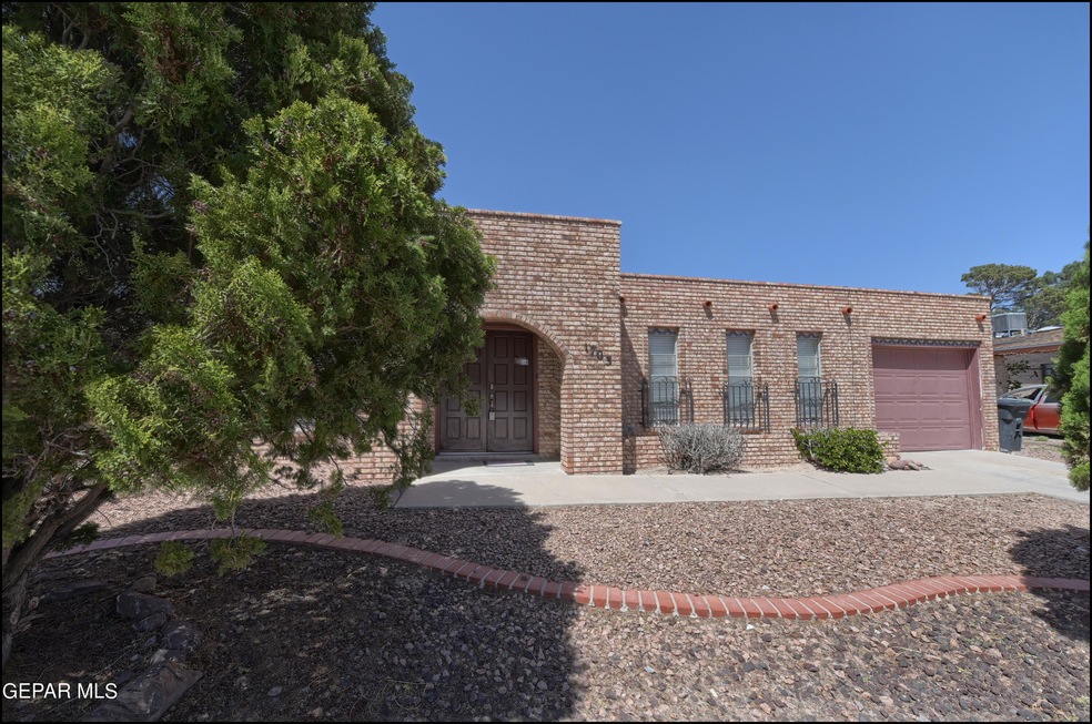 1703 Opossum Cir, Horizon City, TX 79928 - photo 1