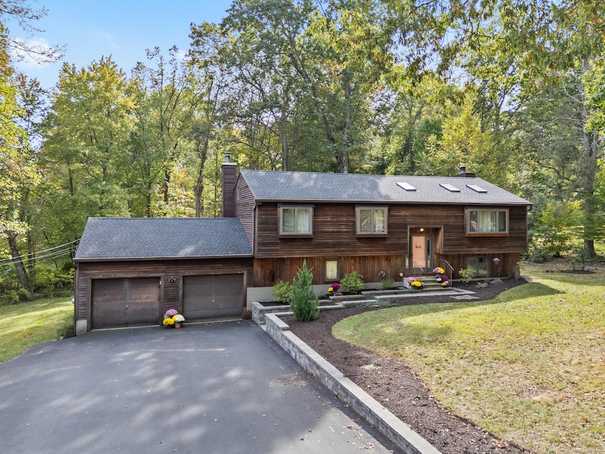 170 Laura Rd, Hamden, CT 06514 - photo 1