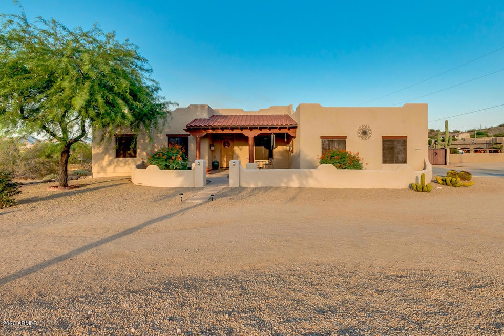 Beautiful Desert Hills Home!
