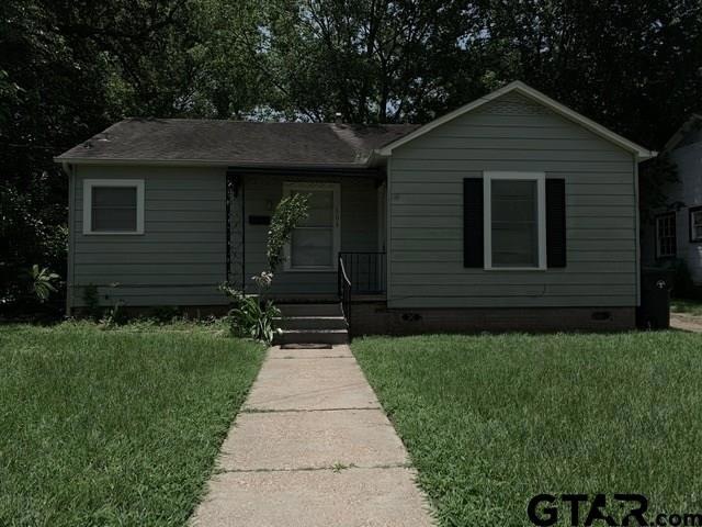 703 703 E Barbara, Tyler, TX 75701 - photo 1
