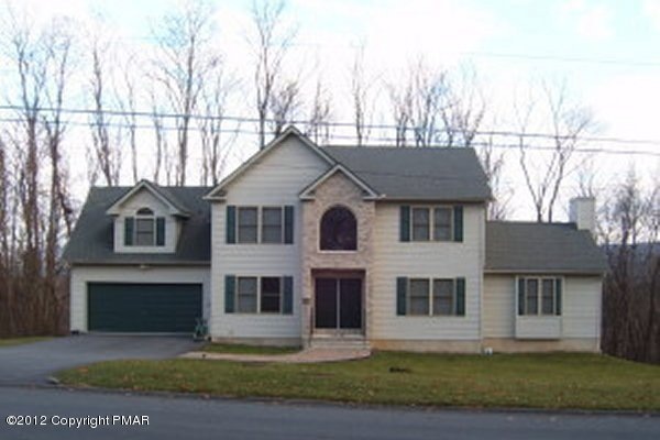 1131 Crestview Rd, Stroudsburg, PA 18360 - photo 1