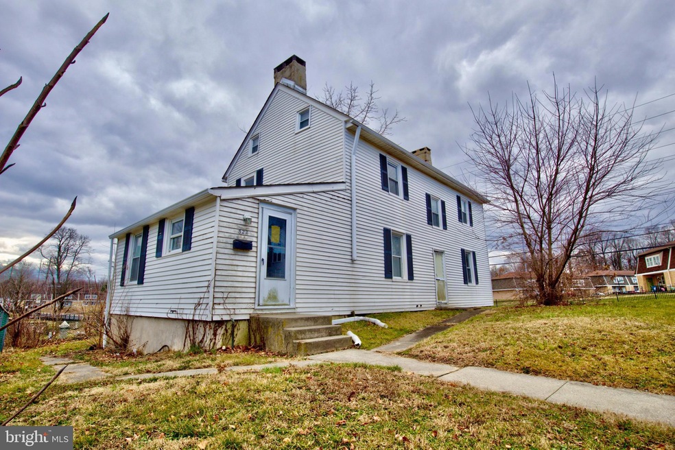 28 4th St, Brookhaven, PA 19015 - photo 1