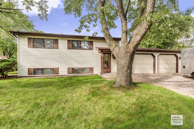 Great curb appeal, great location.