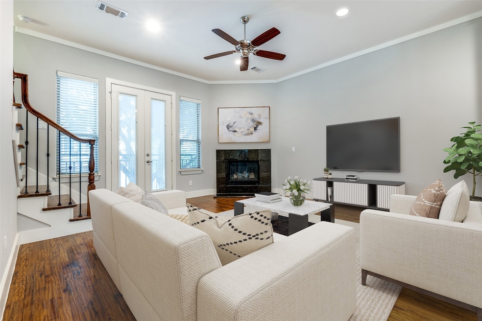 4323 Dickason Ave unit 2, Dallas, TX 75219 - photo 1