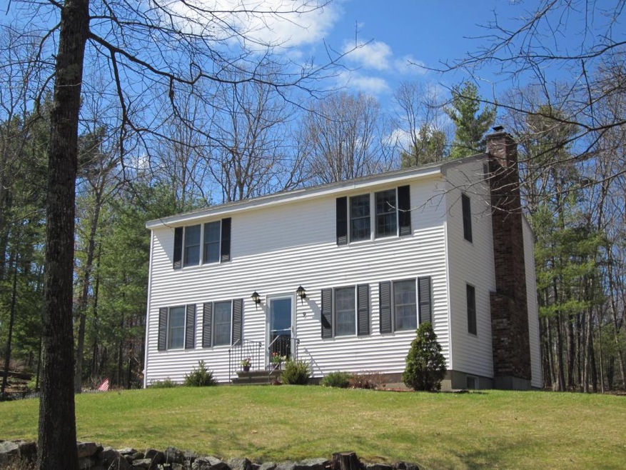 9 Oak St, Newmarket, NH 03857 - photo 1