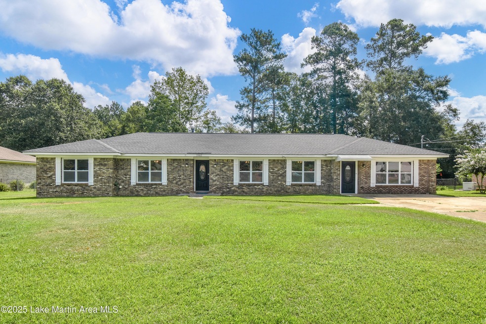 Under Contract $370,000