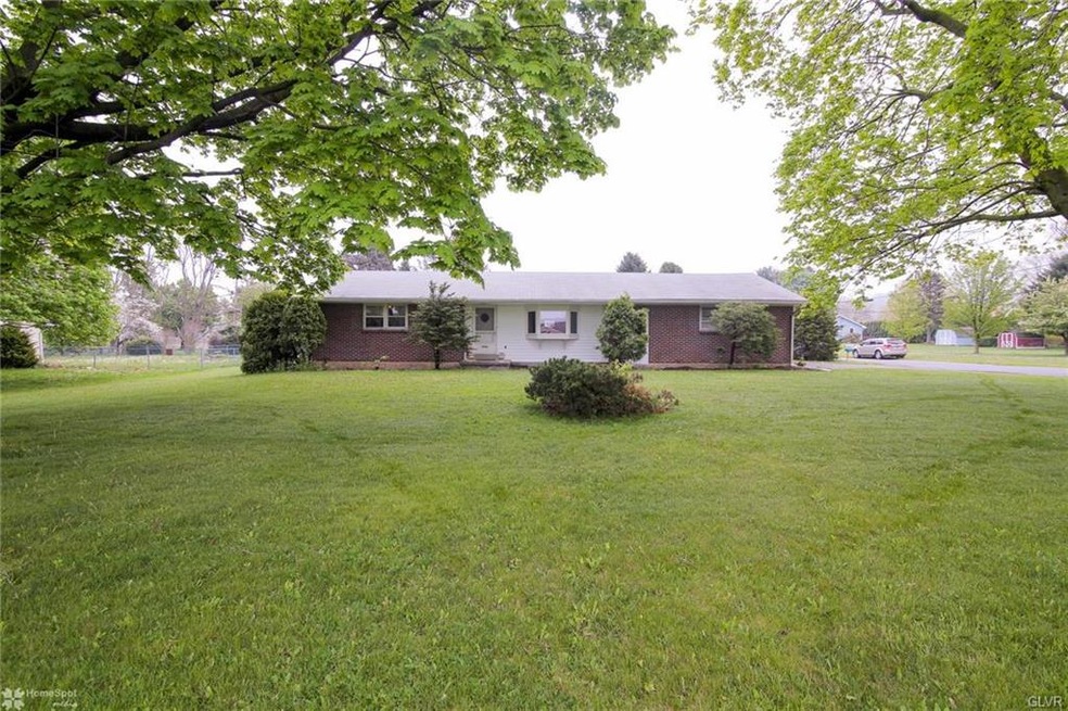 5966 Limeport Pike, Coopersburg, PA 18036 - photo 1