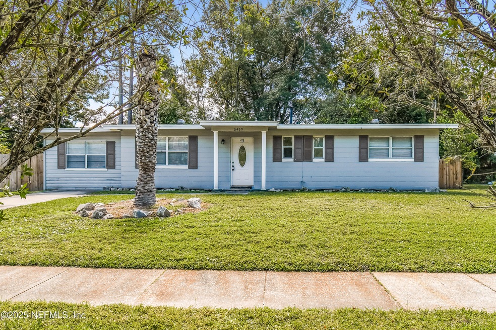 6430 Lucente Dr, Jacksonville, FL 32210 - photo 1