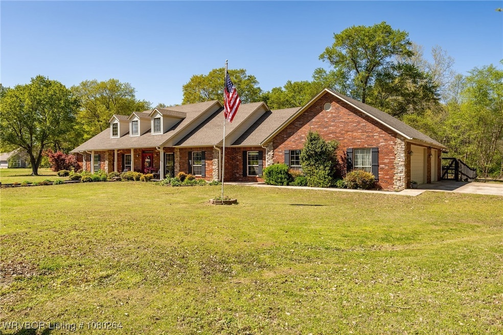 1408 N Country Ridge Dr, Stigler, OK 74462 - photo 1