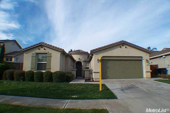 220 Fay Ct, Oakdale, CA 95361 - photo 1