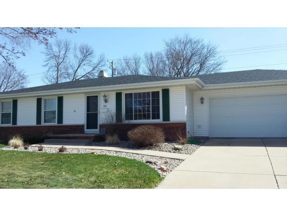 1728 N Linwood Ave, Appleton, WI 54914 - photo 1
