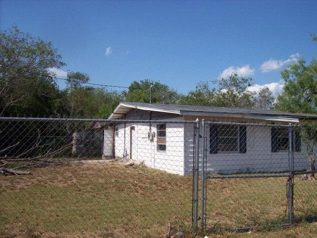 417 S 17th St, Donna, TX 78537 - photo 1