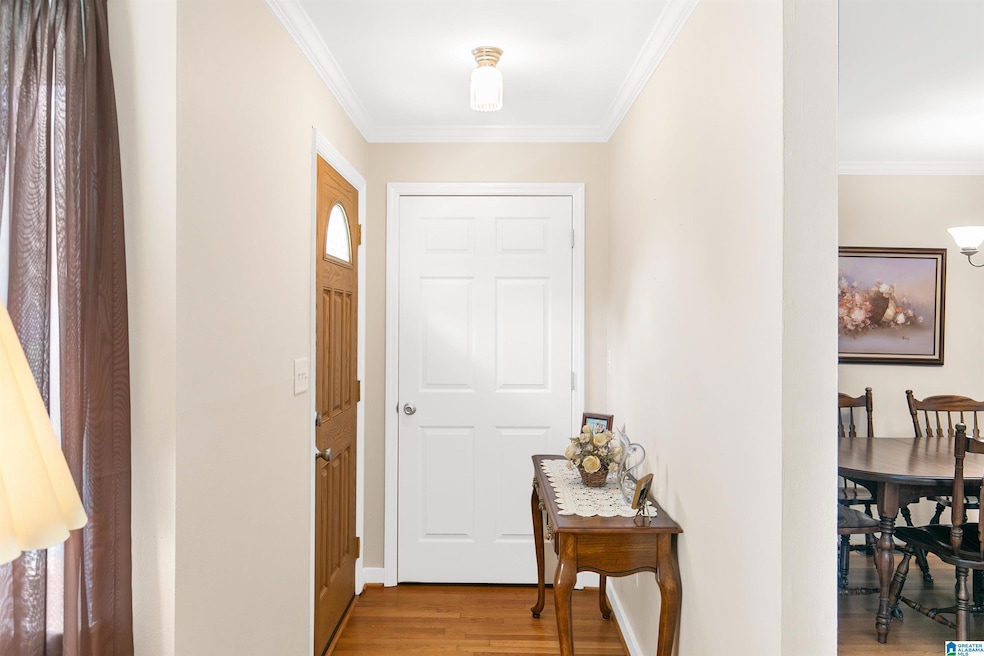 316 25th Ave NE, Center Point, AL 35215 - photo 1