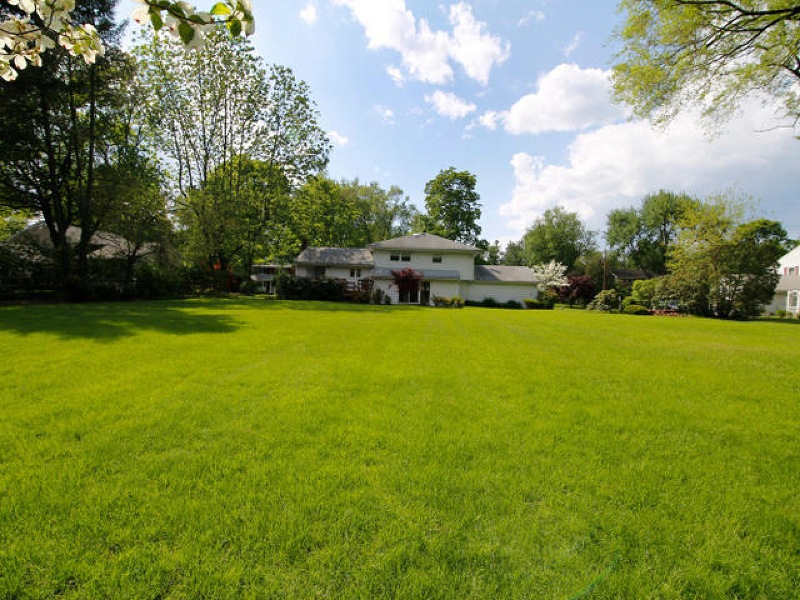 470 Victor Way, Wyckoff, NJ 07481 - photo 1