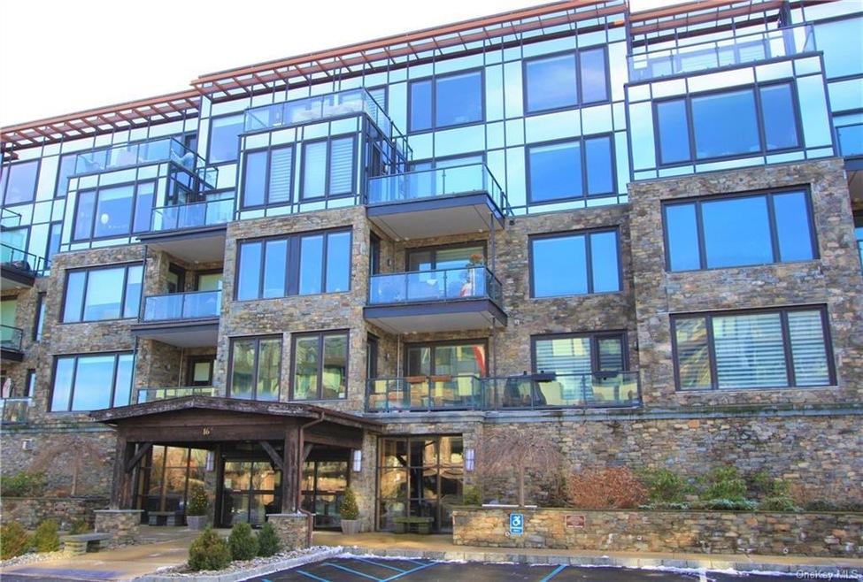 16 Rivers Edge Dr unit 405, Tarrytown, NY 10591 - photo 1