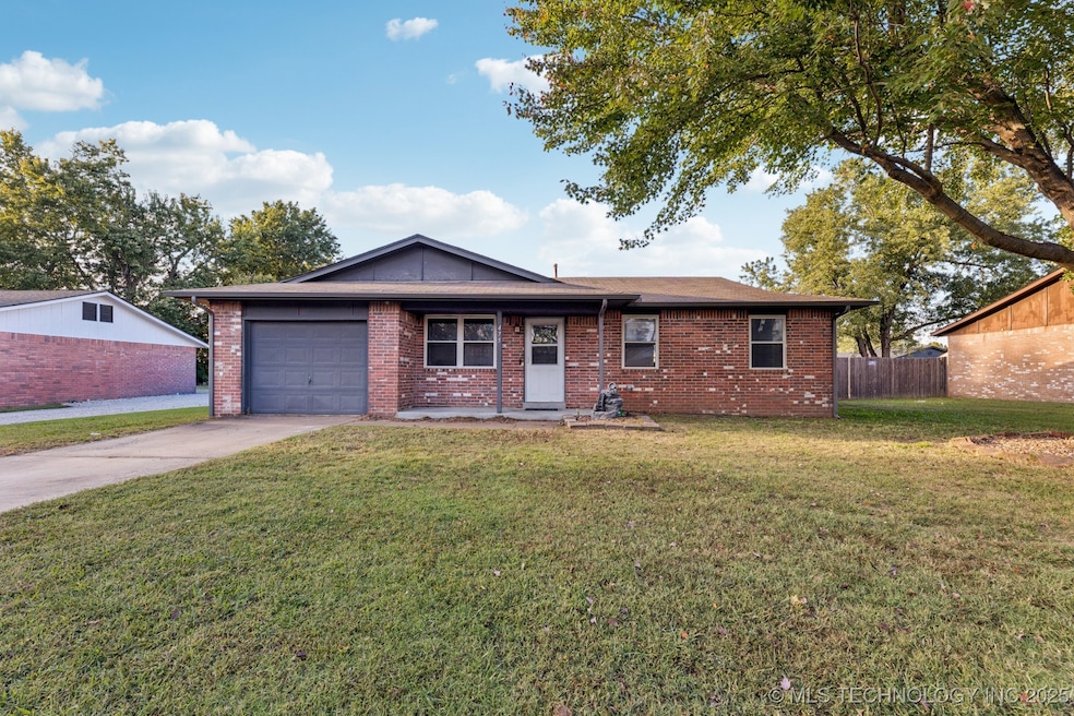 475 E 138th Place, Glenpool, OK 74033 - photo 1