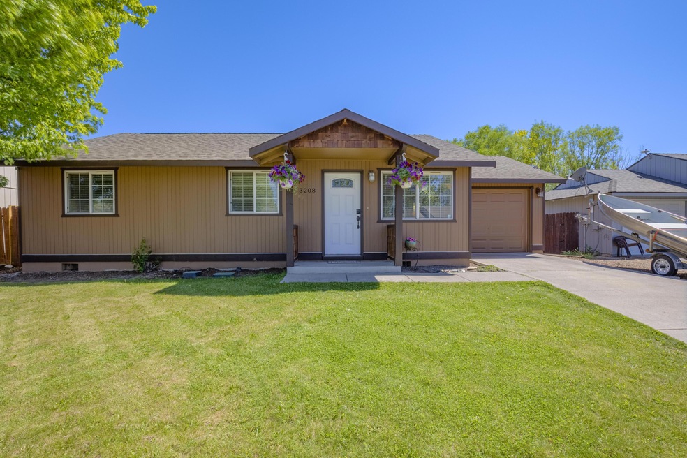 3208 SW QUARTZ AVE-2