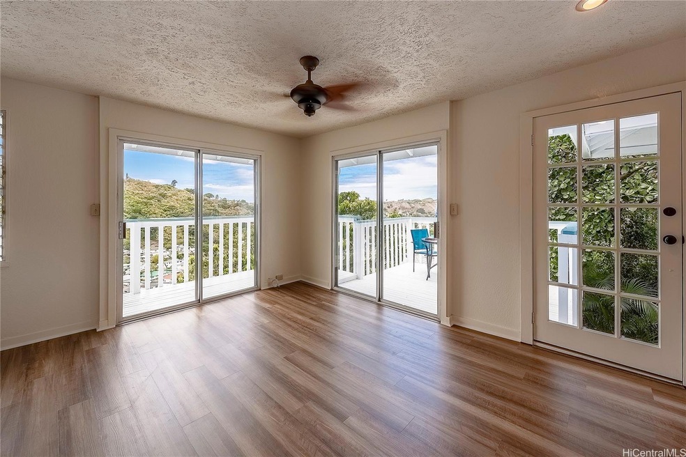 SWEEPING PANORAMIC VIEWS for days! A window AC was installed after this pic was taken.