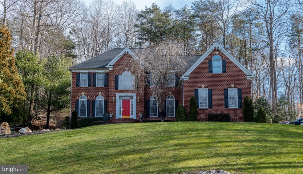 6905 Newman Rd, Clifton, VA 20124 - photo 1