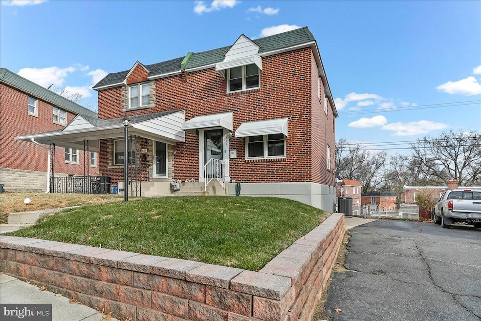 311 Laurel Rd, Sharon Hill, PA 19079 - photo 1